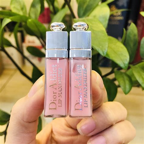 mini dior lip maximizer.